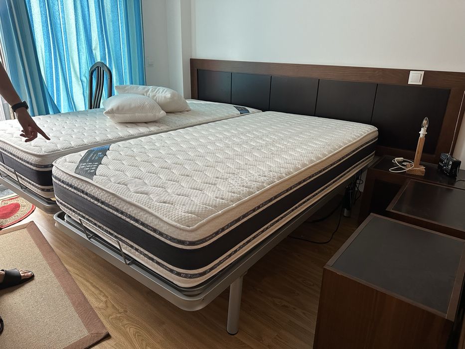 Duas camas elétricas articuladas 100 x 200