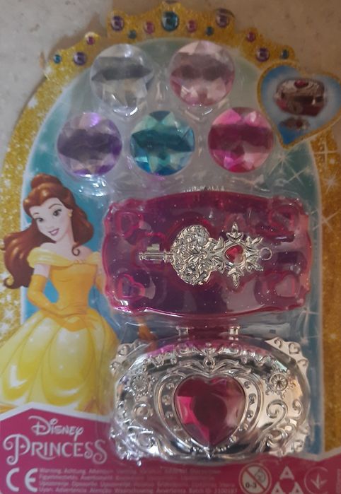 Продам Disney набор.