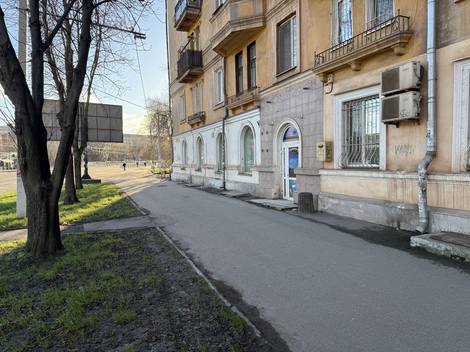 Здам в оренду Харитонова 5