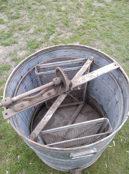 Продам медогонку