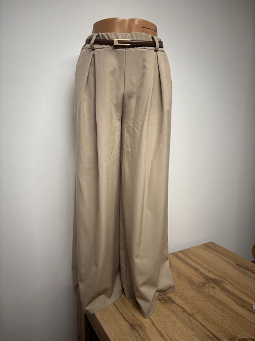 Cienki brązowy pasek z al’a złotą klamrą