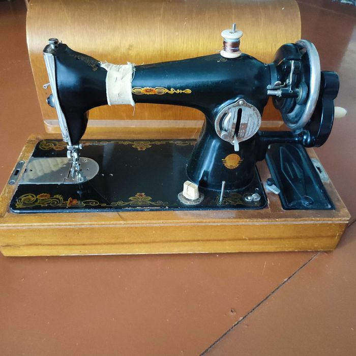 Швейна машина "Подолянка"