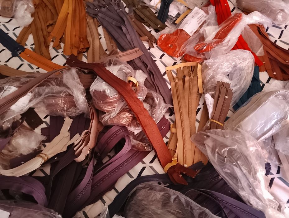 Fechos Zip  metálico a partir 10 CÊNTIMOS