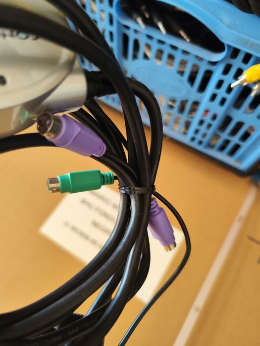 Mini KVM Switch Conceptronic