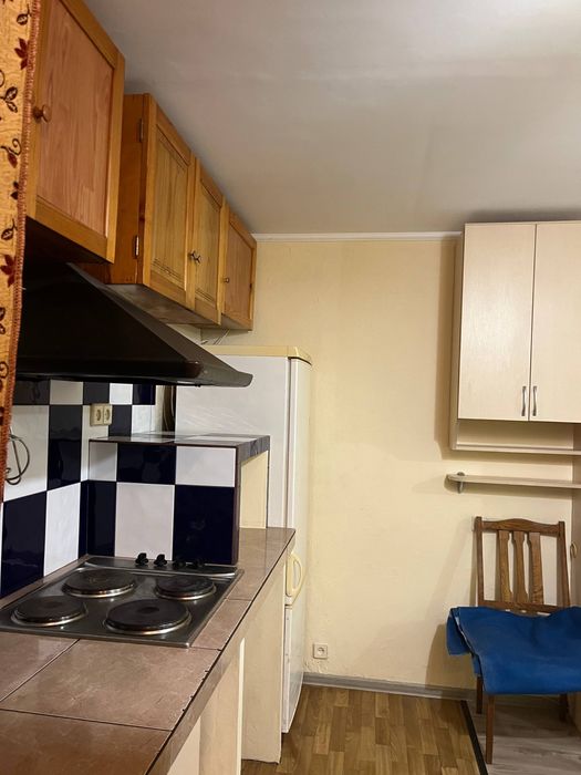 Продаж кімнати в гуртожитку 17м