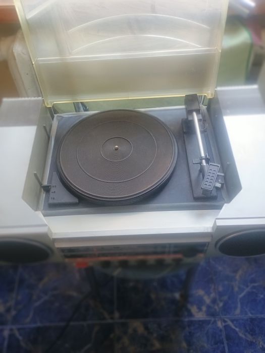 Радіола ВЕГА 300