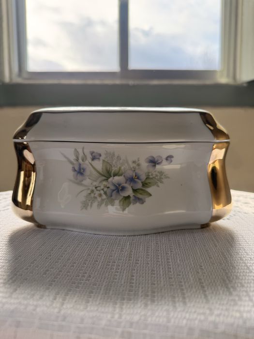 Caixa porcelana flores