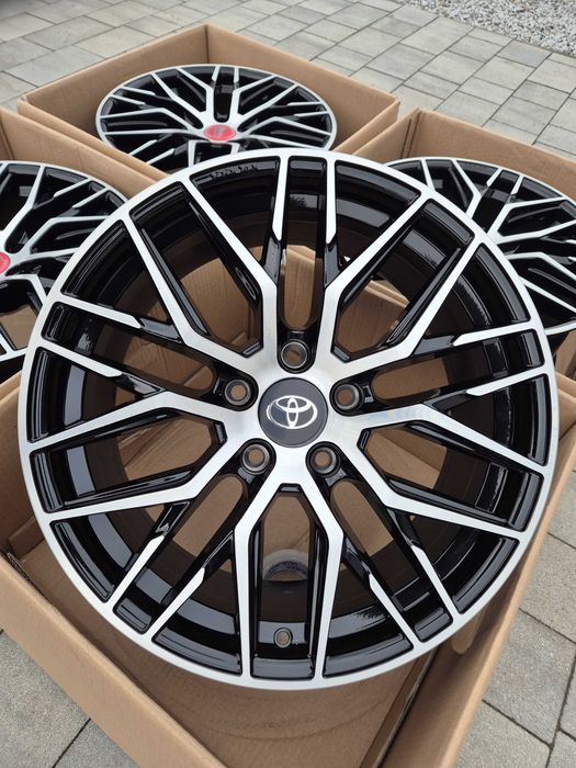 Felgi 18" 5x114,3 Toyota Auris Avensis Camry Corolla RAV4 Yaris TPMS Nowe | #RS4