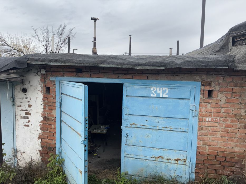 Продам гараж в гаражном кооперативе 4х8