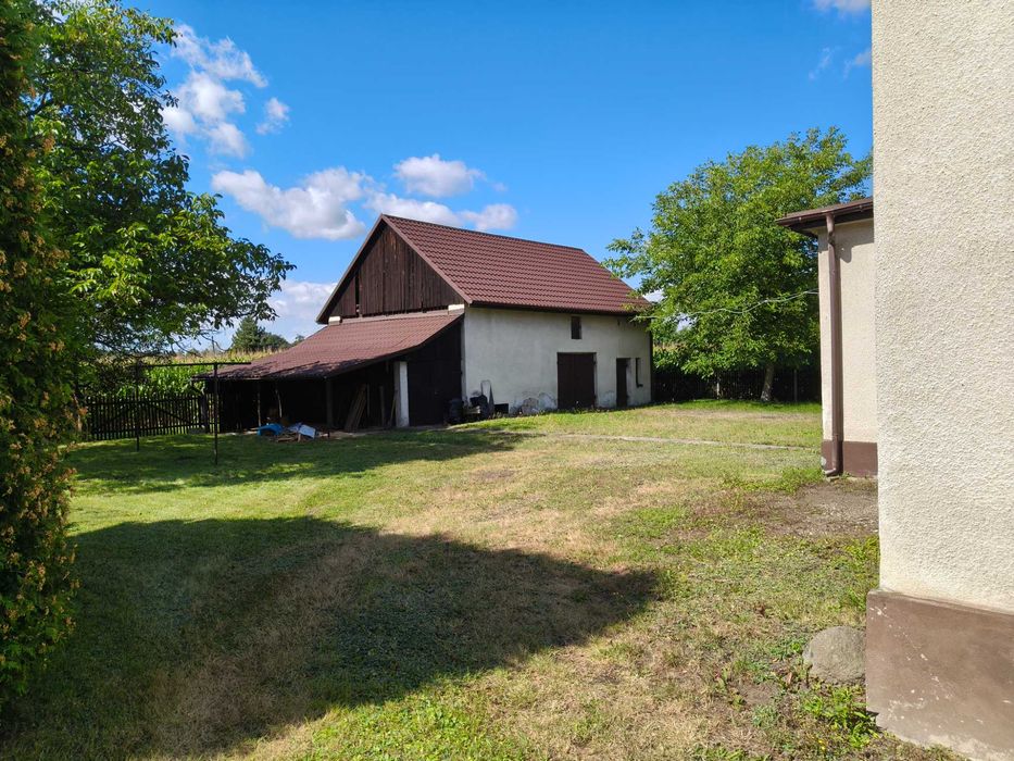 Dom z dużą działką 2104 m² i zabudowaniami – Skrbeńsko, ul. Piotrowicka
