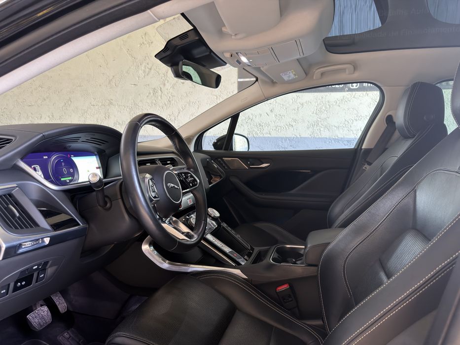 Jaguar I-Pace SE EV400 AWD - Desde 360€ Mês