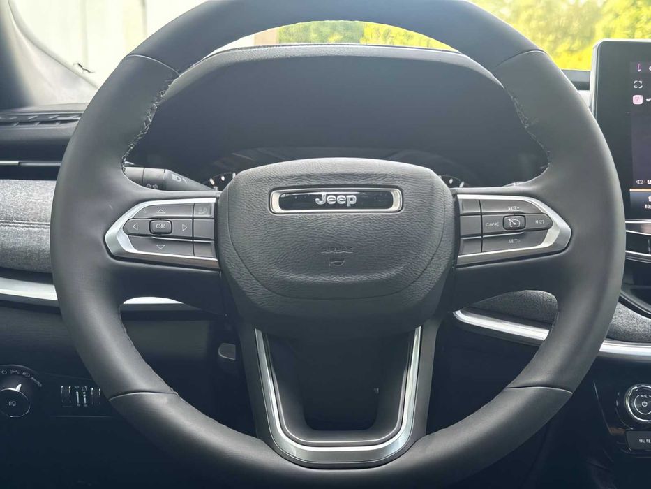 Jeep Compass      2023