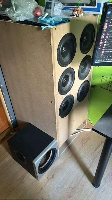 Duży subwoofer 6x8 cali (Czytaj opis)