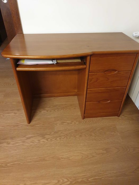 Secretaria em pinho maciço