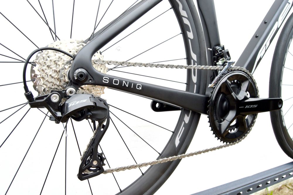 Tylko u nas z VAT23! Aero APEX SONIQ DISC 105 szosa 2x12 carbon tarcze