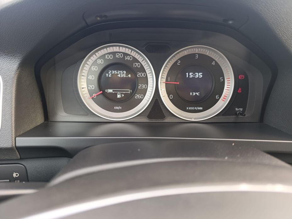 Possível crédito   impecável Volvo v60 2.0 diesel 163 cvs