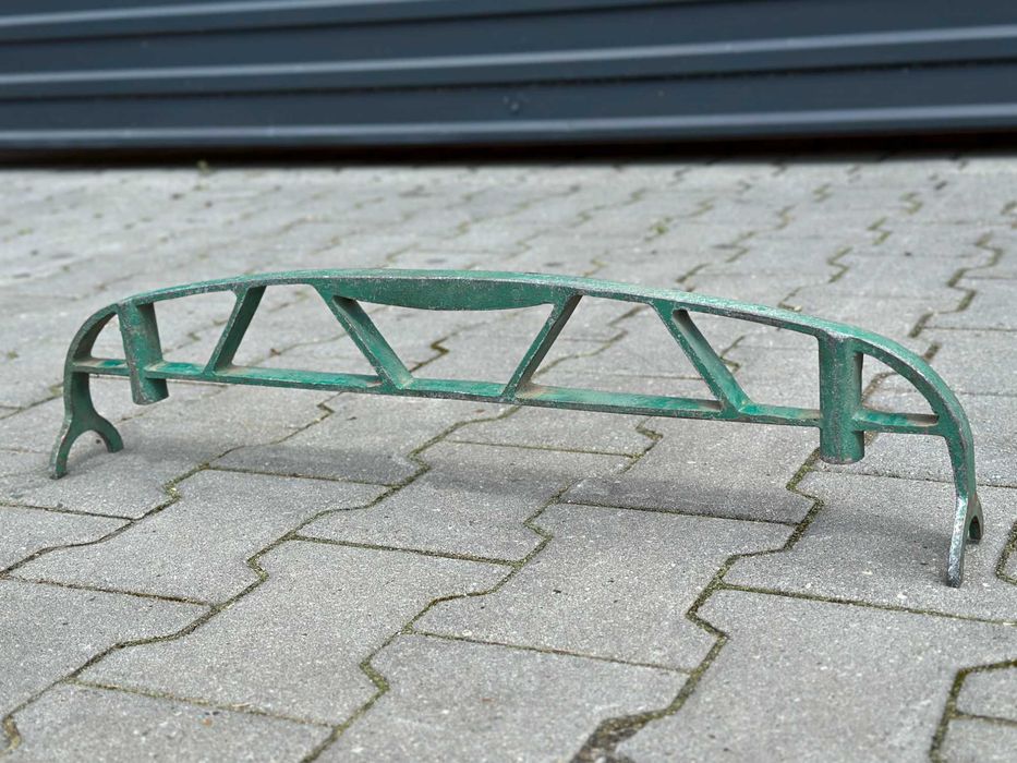 A332. Ustawiacz noży w grubościówce 630 mm