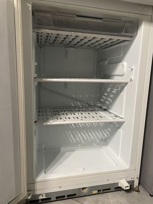 Холодильник INDESIT  no frost