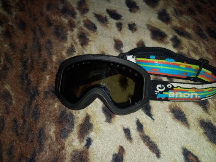 Захисна горнолижна маска