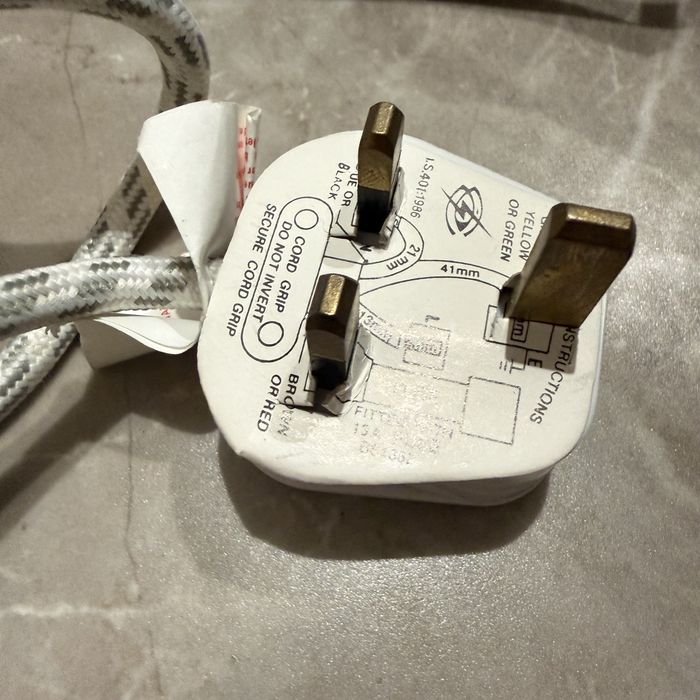 Нова дорожня праска