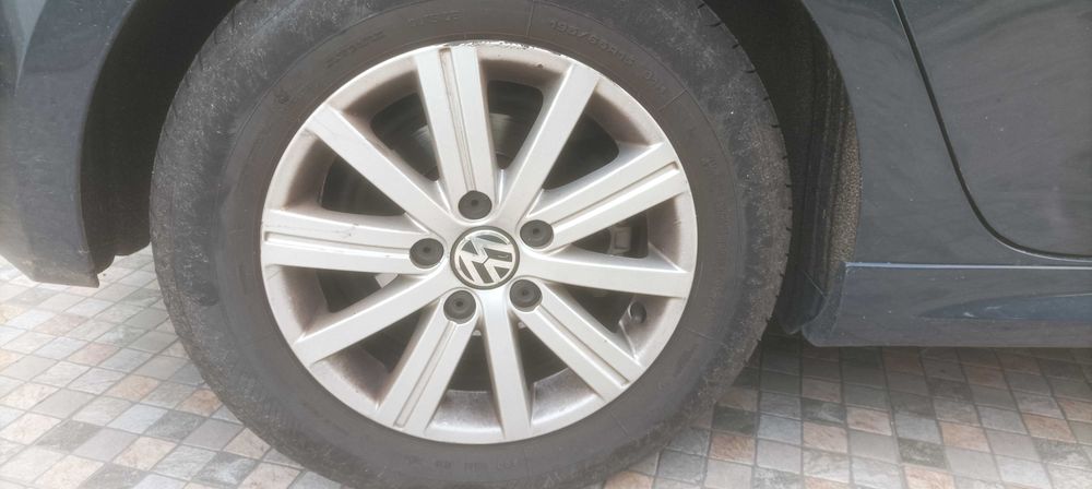 Volkswagen Golf 1.6 TDI Trendline Bluemotion