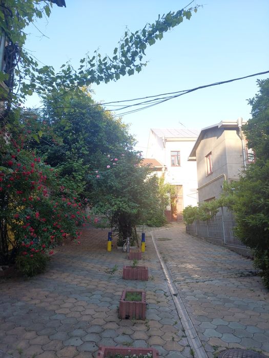 Подобово 1 кімнатна квартира в  центрі  -вул. О. Кобилянської,