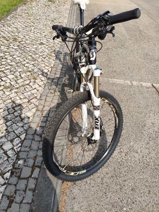 Scott Spark 30 carbono (11kg), M, Roda 26