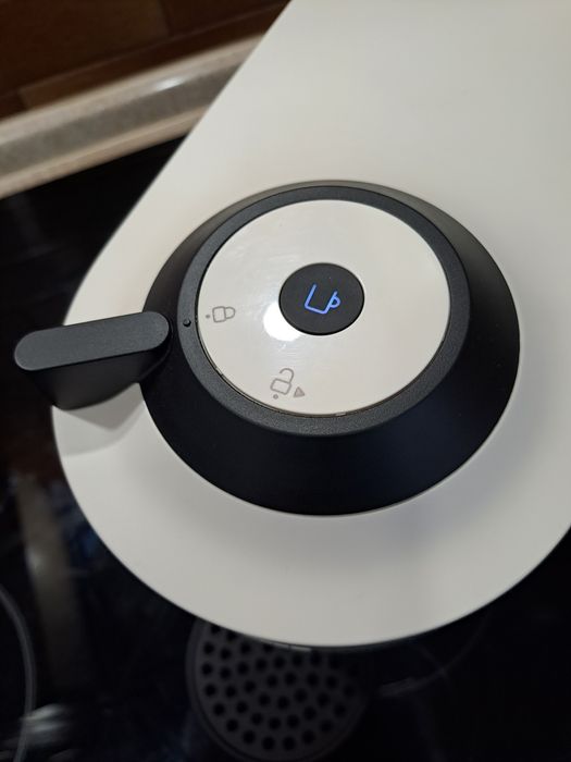 Кавомашина, Капсульна кавоварка Nespresso Vertuo Pop XN9201 White, як