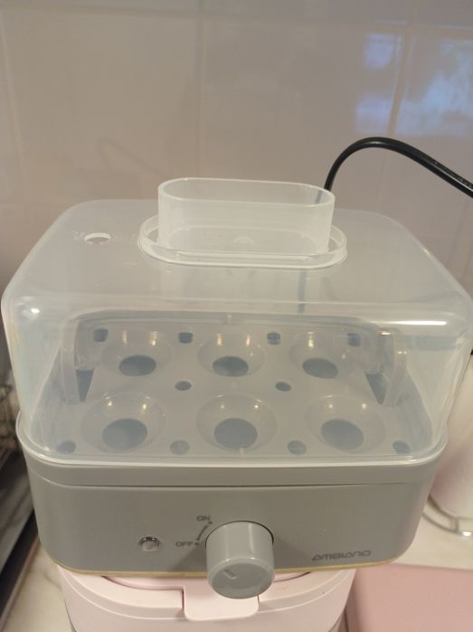 Cozedor de ovos a vapor