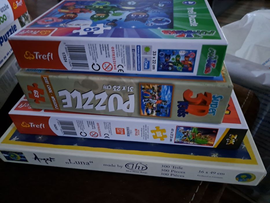 Zestaw używanych puzzli