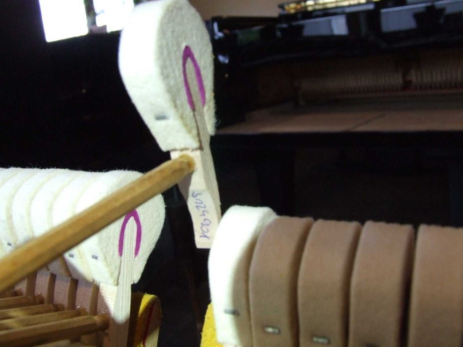 Fortepian Steinway & Sons mod M-170 z 1962 r. po renowacji , czarny