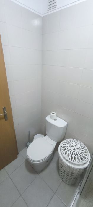 Alugo quarto em Portimão
