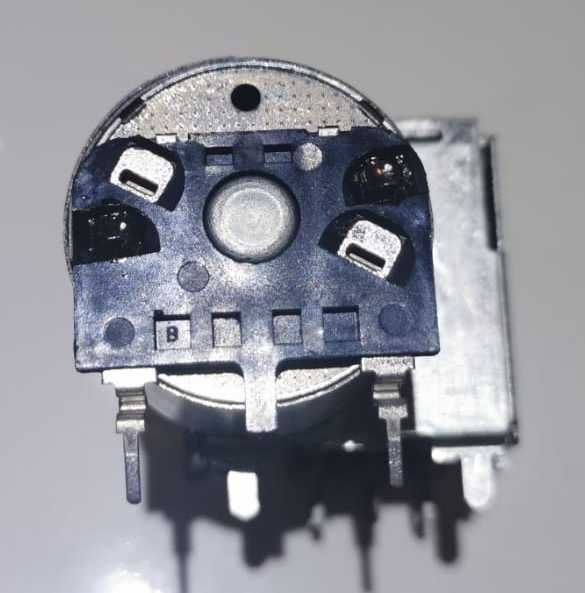 Potencjometr 100KAx2 ALPS z silnikiem