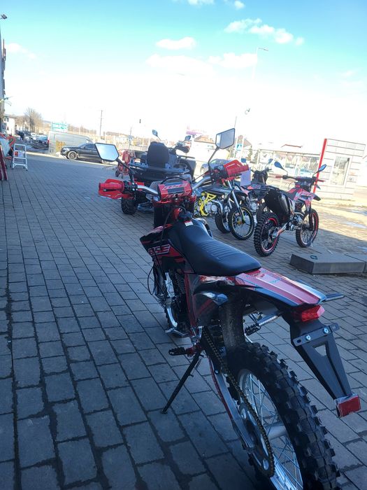 Новий Мотоцикл BSE J10 ENDURO 250