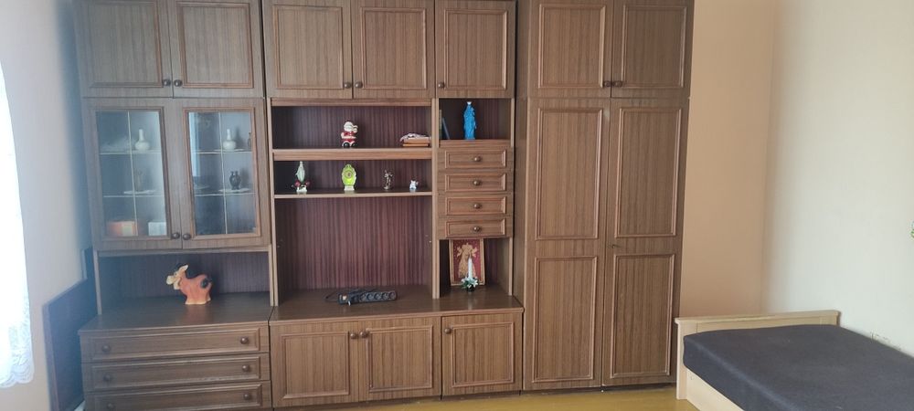 Meblościanka/szafa z 5 elementów