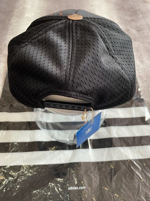 Кепка/бейсболка  жіноча adidas