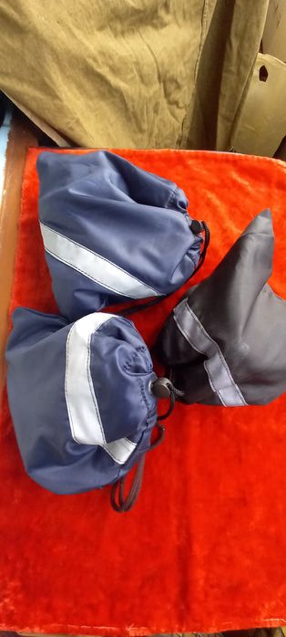 Снасти рыбацкие леска крючки поплавки.