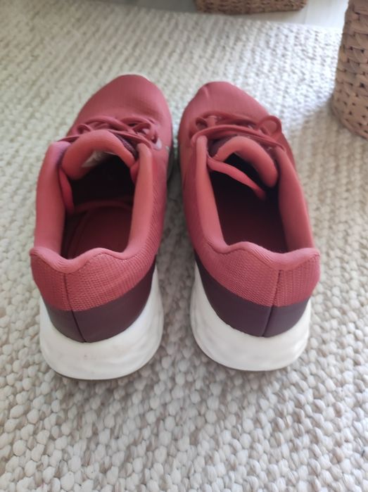 Buty adidasy sneakersy Nike 39 Nike Performance W Nike Revolution  6