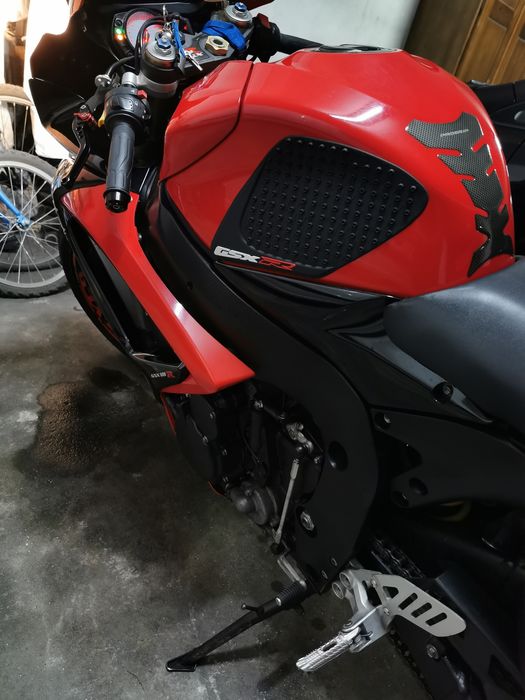 Suzuki gsxr 600 k7 edição comemorativa tiva