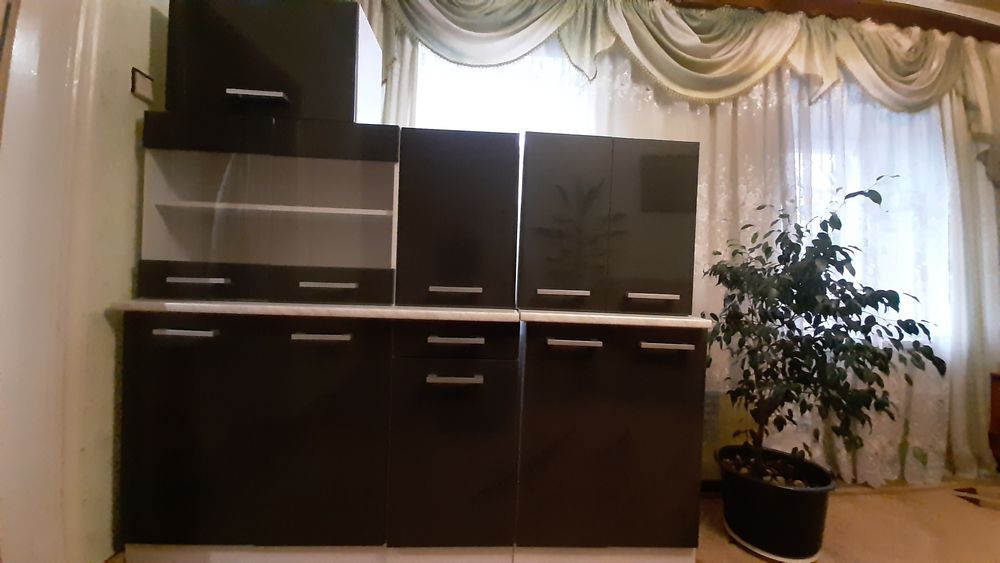 Продам кухонну стінку