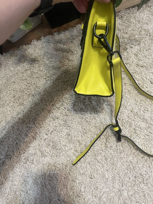 Продам гарну сумку жіночу.