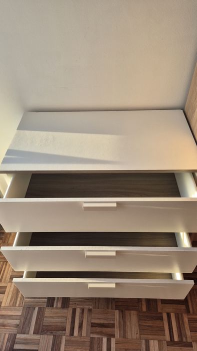 Cômoda com 3 gavetas