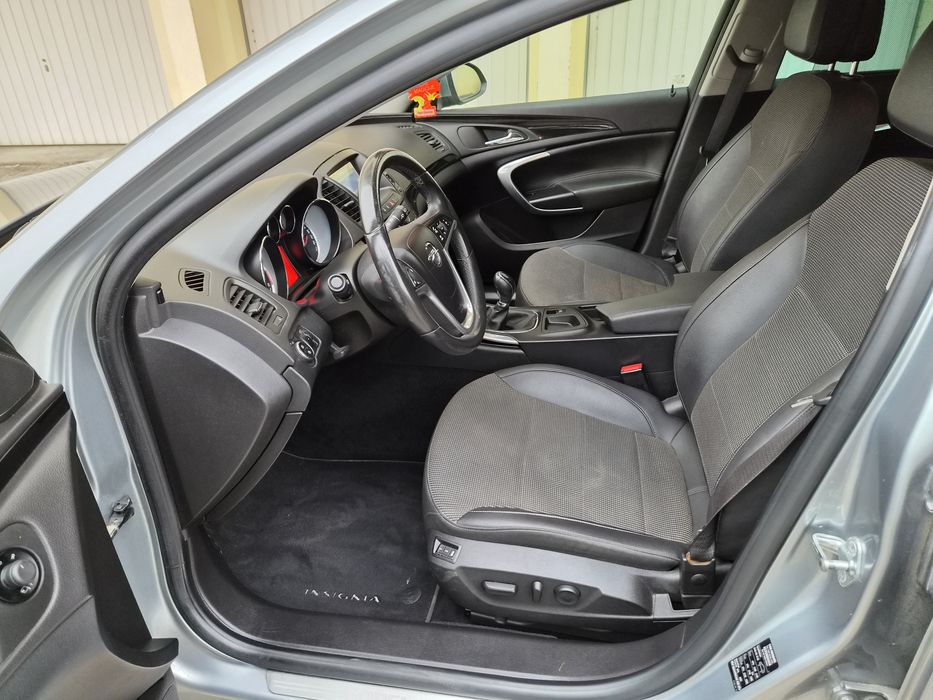 Opel insignia 2.0 160 cv