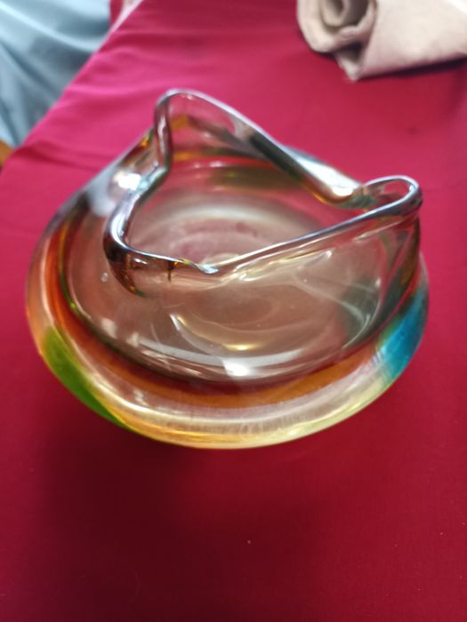 Попільничка скло