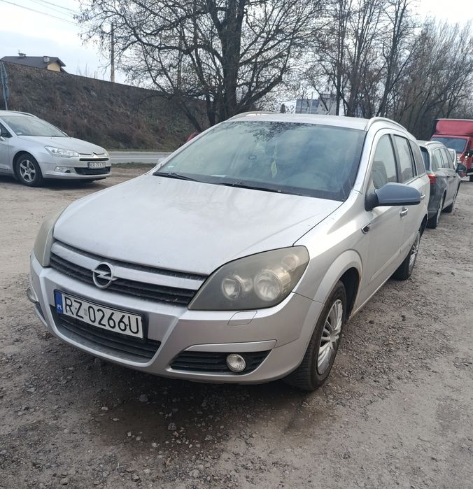 Opel Astra H Kombi 2005 1.8 125KM LPG