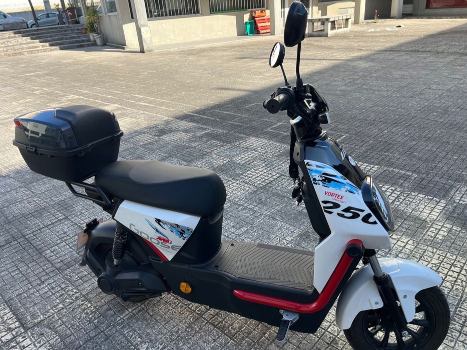 Vende-se Bicicleta Elétrica