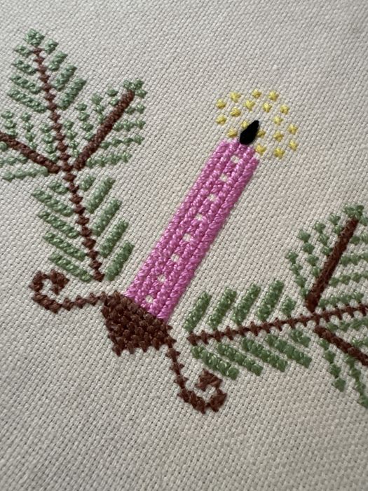 Bieżnik ręcznie haftowany motywy  Świąteczne   do kolekcji