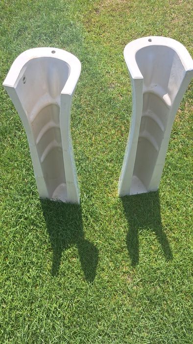 Postument umywalkowy