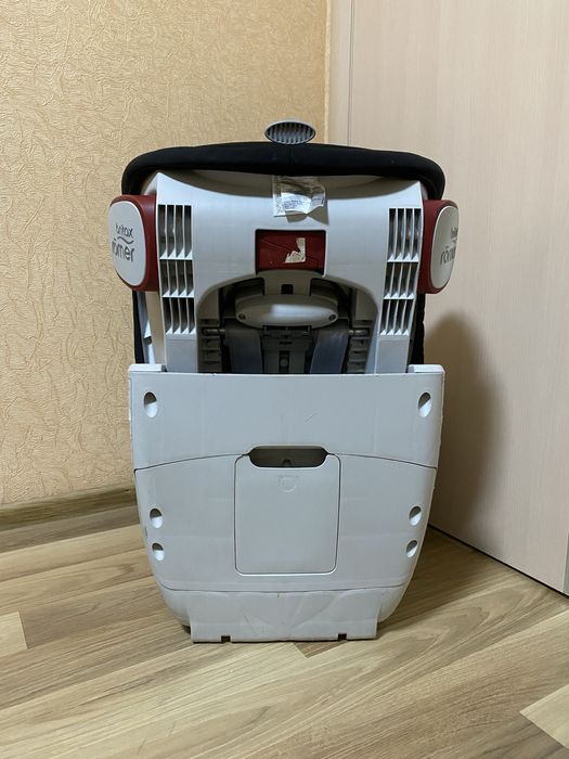 Автокресло BRITAX-ROMER KING II LS Black Marble с 9 мес.до 4 лет