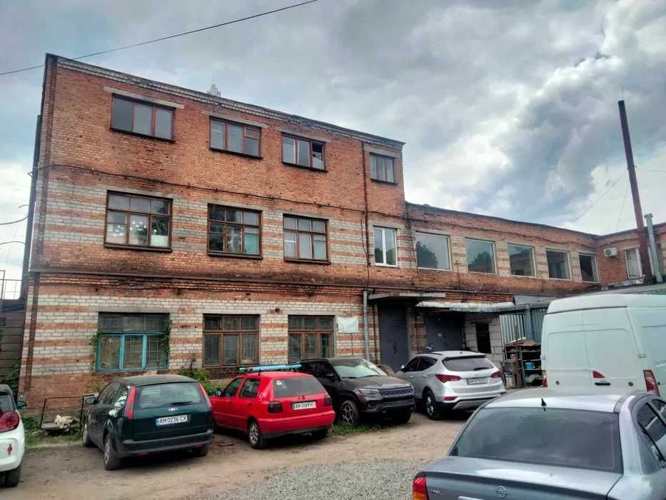 Здам в оренду напівпідвальне приміщення на Жуйка